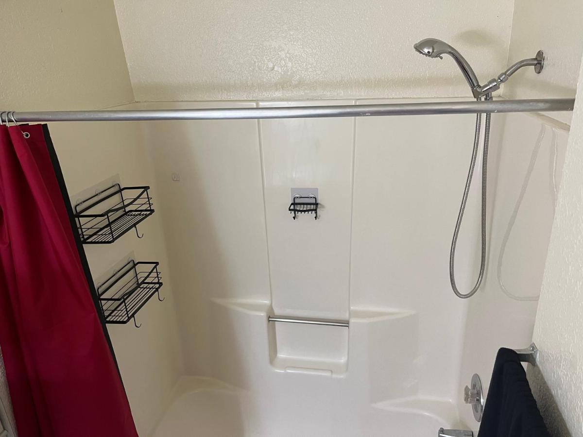 Cozy 1 bed ~ Close to Soaring Eagle&Downtown Mount Pleasant Zewnętrze zdjęcie