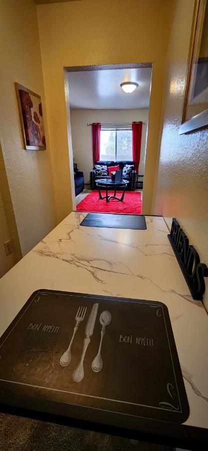 Cozy 1 bed ~ Close to Soaring Eagle&Downtown Mount Pleasant Zewnętrze zdjęcie